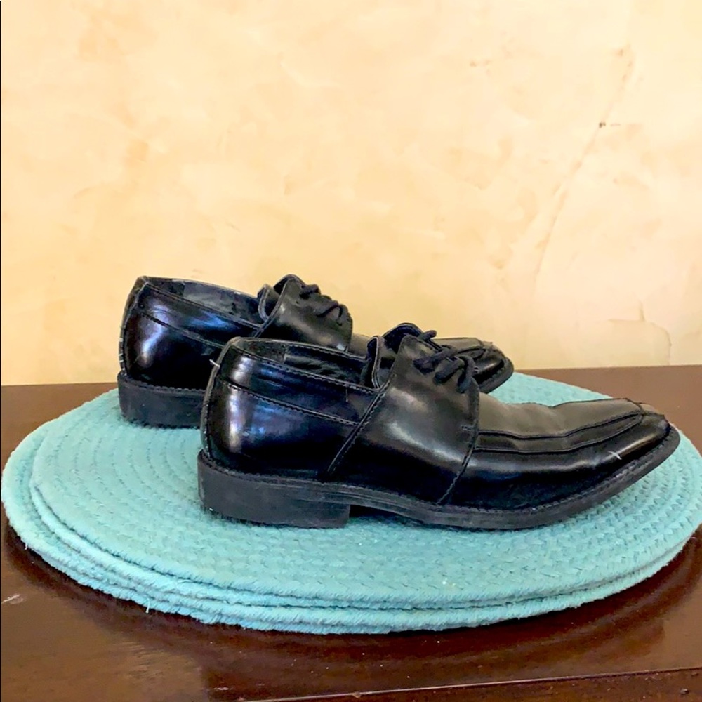 Freeman kids dress shoes